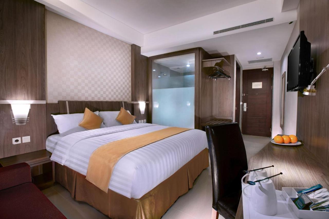 Aston Lampung City Hotel Бандар-Лампунг Экстерьер фото