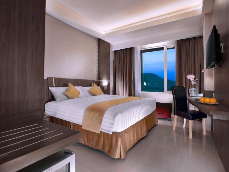 Aston Lampung City Hotel Бандар-Лампунг Экстерьер фото